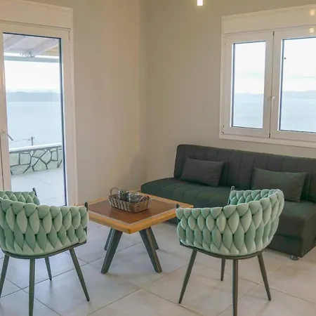 Nireos Coast Evia - Panoramic Seaview Gem 아파트 Vatheia